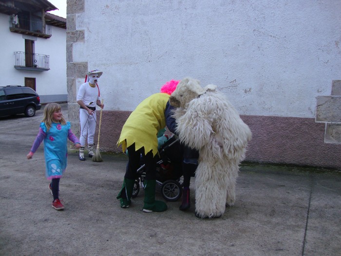Ihabarren hartza askatu dute - 11
