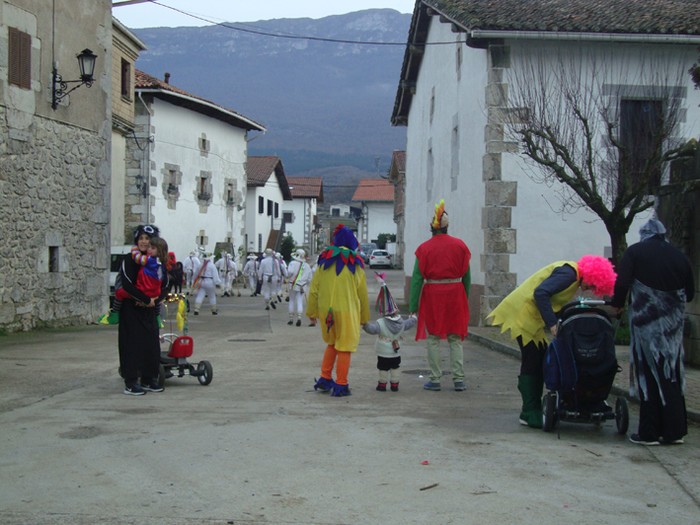 Ihabarren hartza askatu dute - 38