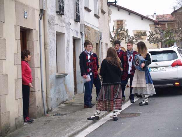 Ziordiko kintoek bikain ospatu dute bere festa - 17