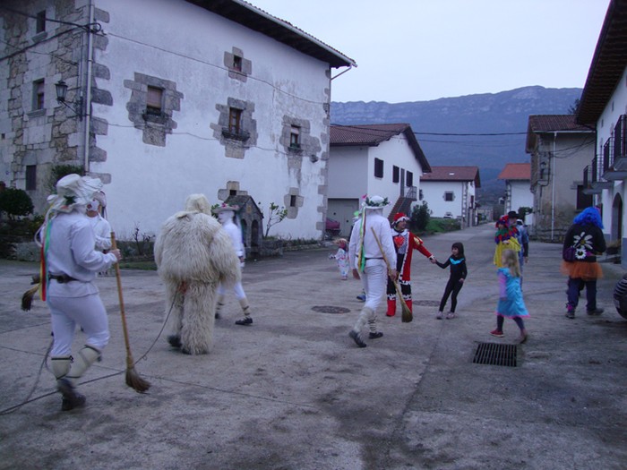Ihabarren hartza askatu dute - 15