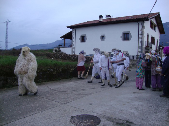 Ihabarren hartza askatu dute - 6