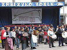 Igandean txistorraren festa