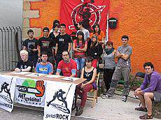 AHTren kontrako rock doinuak