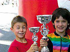 Unai Villalobos eta Oihan Lorea, Zaragozako Trofeoarekin etxera