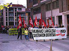 Makina bat sakandar industriaren defentsan