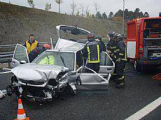3 auto istripu asteburuan