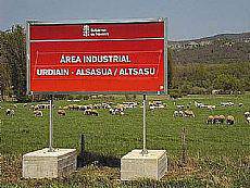 Industrialdea egitasmoa gelditu du gobernuak