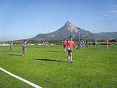 Etxarrik lider jarraitzen du