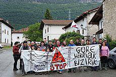 Goi tentsioko linea azaltzen