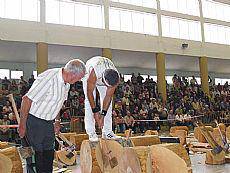 Nazabal beste txapel bat janzteko prest