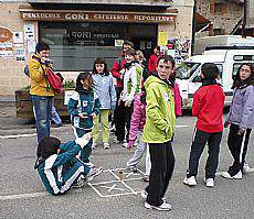 300 ikasle inguru Nafarroako Ikastolen Euskal Jolas eta Jokoen XXIII. Egunean