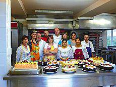 Gozogintza eskolak ateak itxiko ditu