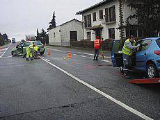 Irurtzundarra auto istripuan zauritua