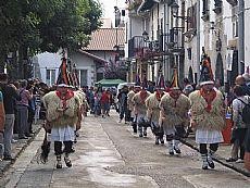 Euskal festaren atean