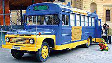 Lazaro Alegriaren omenaldian Oroimenaren Autobusa