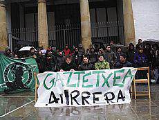 Gaztetxearen aldeko manifestazioa bihar