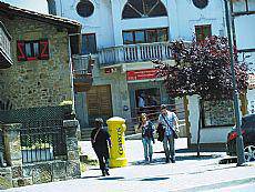 Gobernuak eskainitako gazteendako lantegi-eskola ez da bideragarria