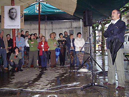 Oroimenaren Autobusak ekarri zuena