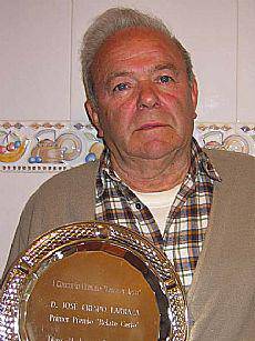 Jose Crespo letretan jantzia