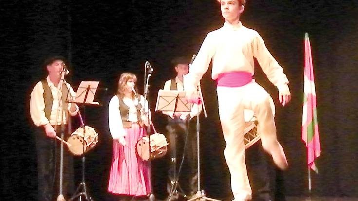 Altsasuko aurresku eta soinu zahar txapelketa 2014