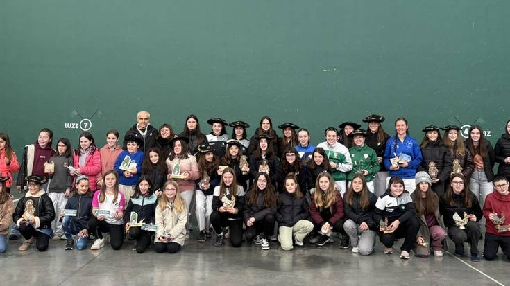 Sakanako txapela preziatu asko, etxean