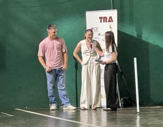 Desfile bat baino gehiago
