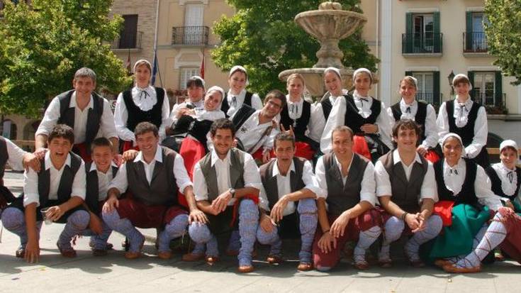 Nora ezean, dantza ikuskizuna 