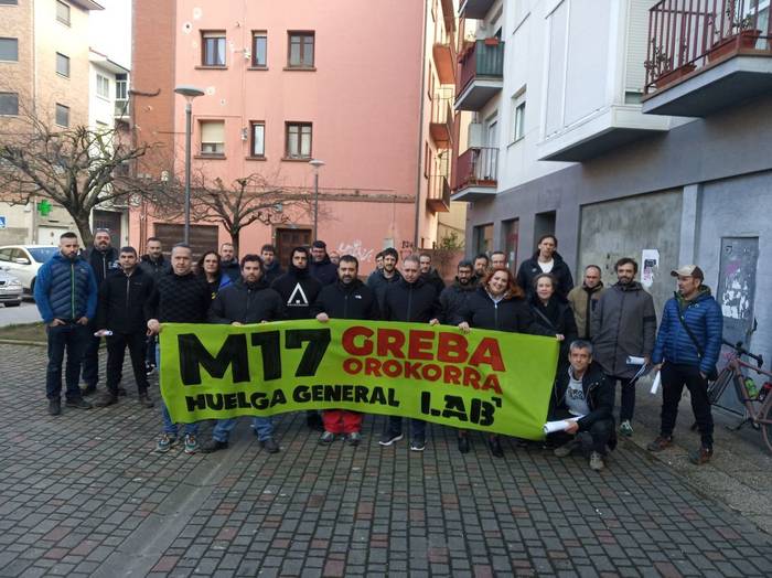 Greba orokorrerako deia egin dute LABeko delegatuek