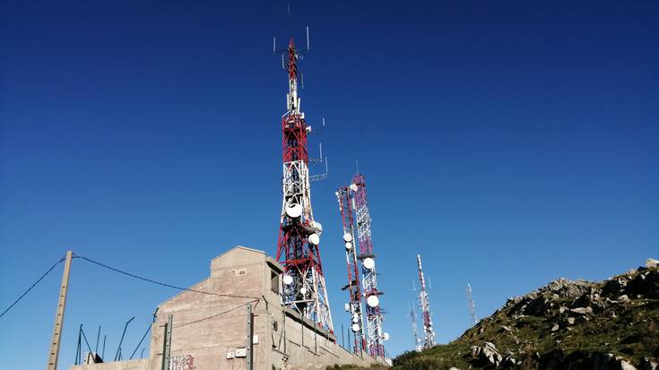 Eremu elektromagnetikoen inguruko ikerketaren aurkezpena