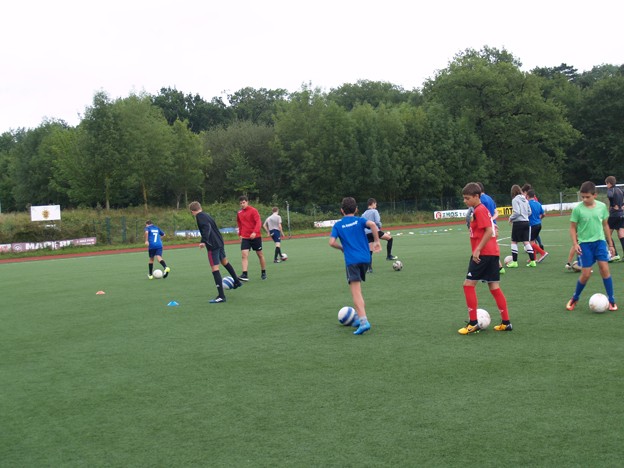 Sakanako Futbol Topaketak: kimuak etzi Ziordian
