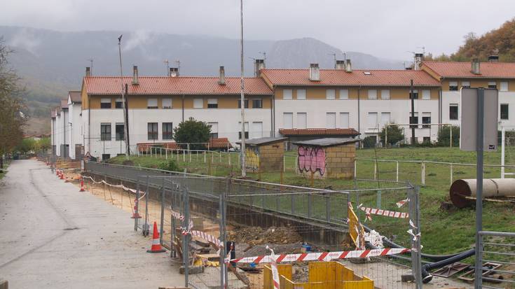 Itxesi eta Errekabitarte kaleetako lanei azken bulkada