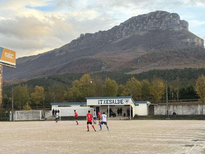 Etxarrik irabazten jarraitzen du, eta Lagun Artea erori zen