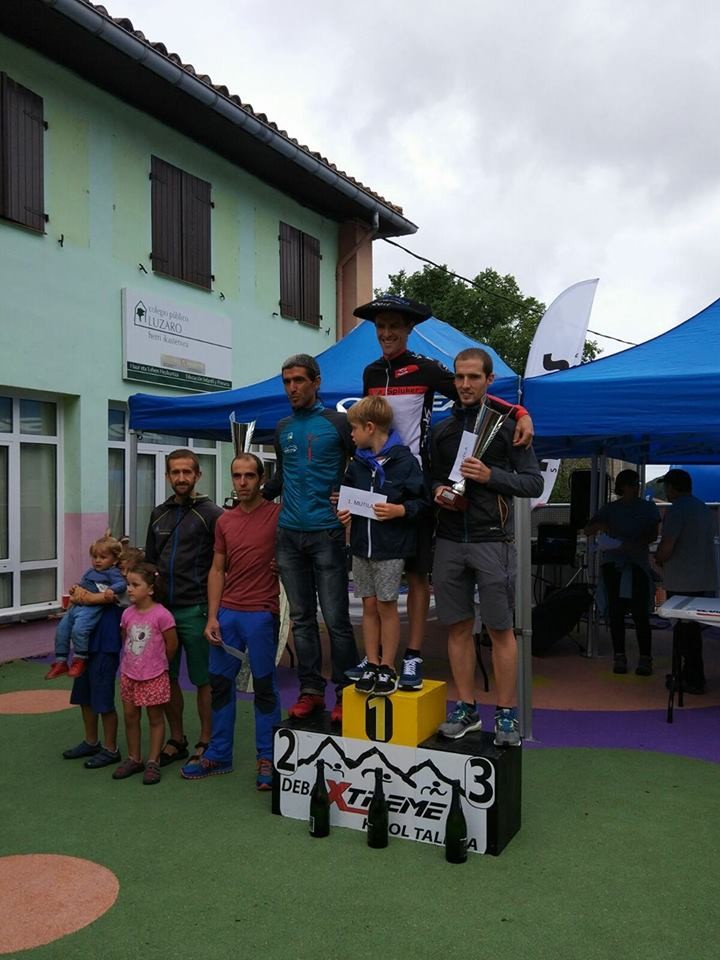 Beñat Katarain hirugarrena Itziar Trailen