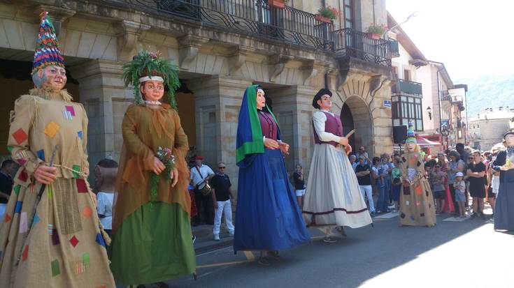 Etxarri Aranazko konpartsaren sorpresa