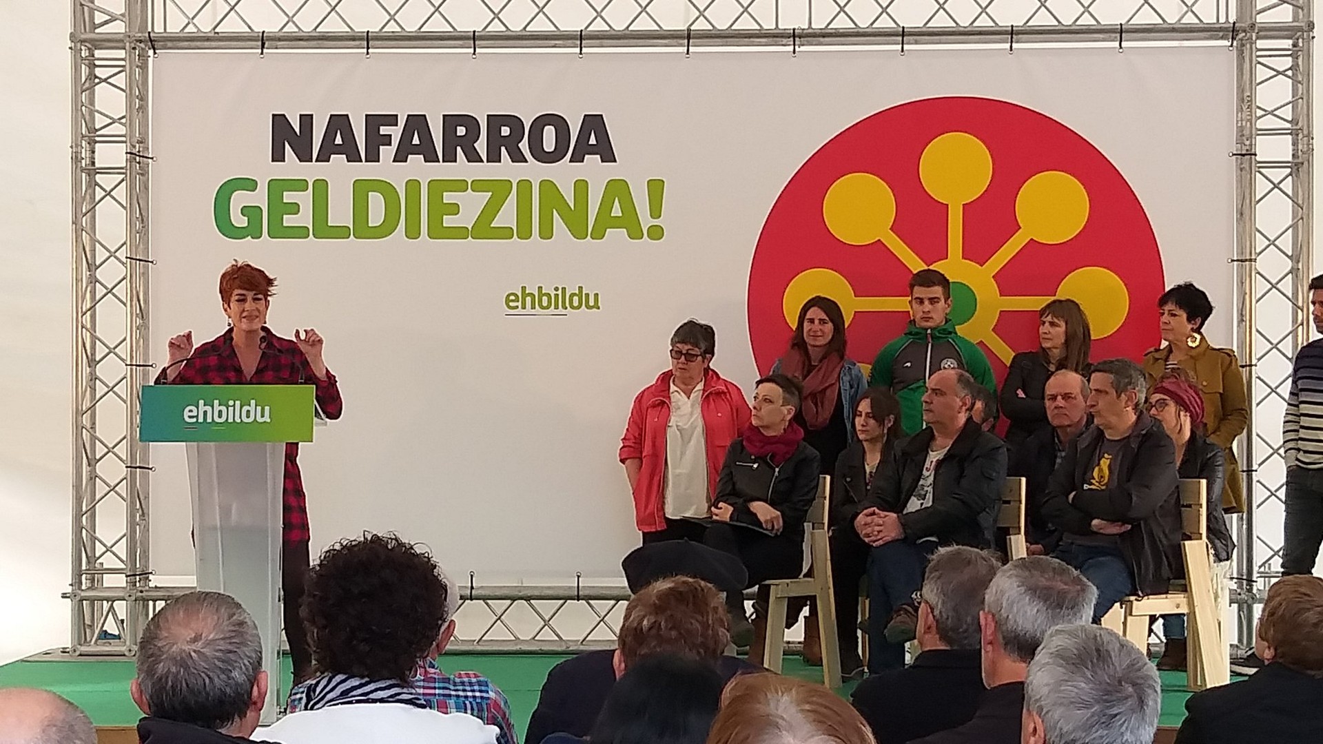EH Bildu: “aurten festetan arduraz jokatzea dagokigu”.