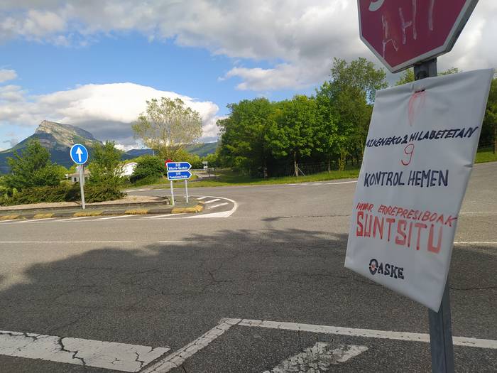 Poliziaren "presentziaren areagotzea" salatu zuen Askek