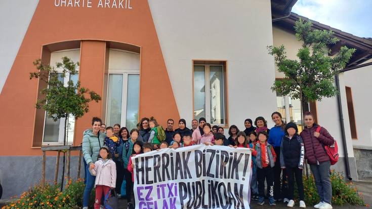 Hezkuntza publikoaren aldeko bilkura