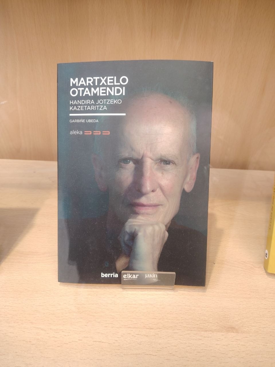 Martxelo Otamendiren biografiaren bidezko Euskal Herriko historia