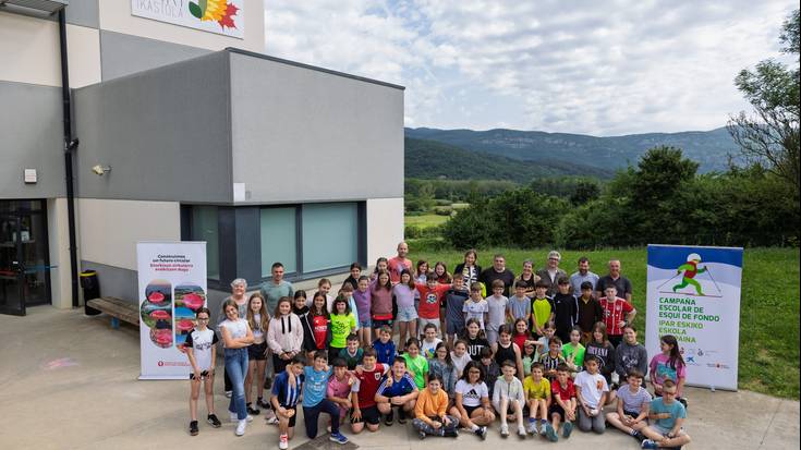 Eski kanpainak saria eman dio Andra Mari ikastolari