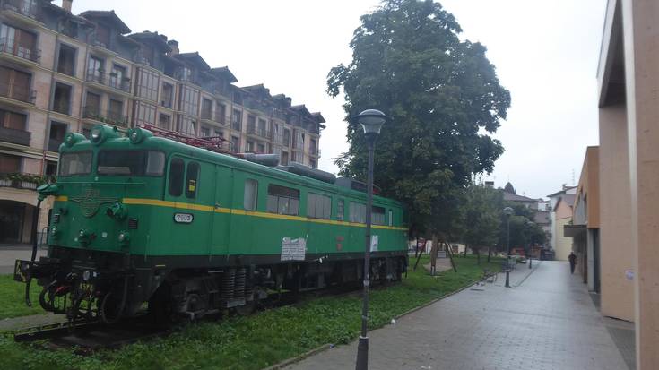 Frontoi txikirako beste kokapen batzuk badaudela adierazi du EH Bilduk