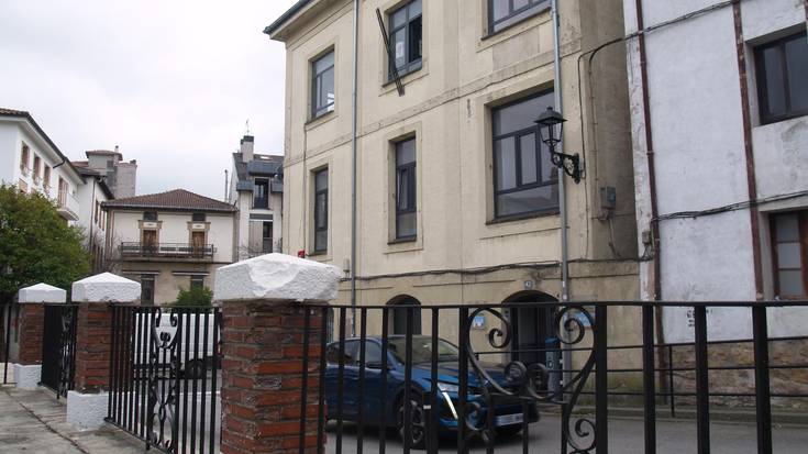 Gizarte hezitzailearen ordezkapenak egiteko zerrenda sortu nahi da