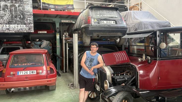 "Autoen atzean dauden historiak ditut gustuko"