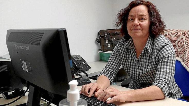 "Lehen sektoreko abeltzainak eta artisauak gure kultura eta ekonomiaren parte diren heinean lagundu behar ditugu"