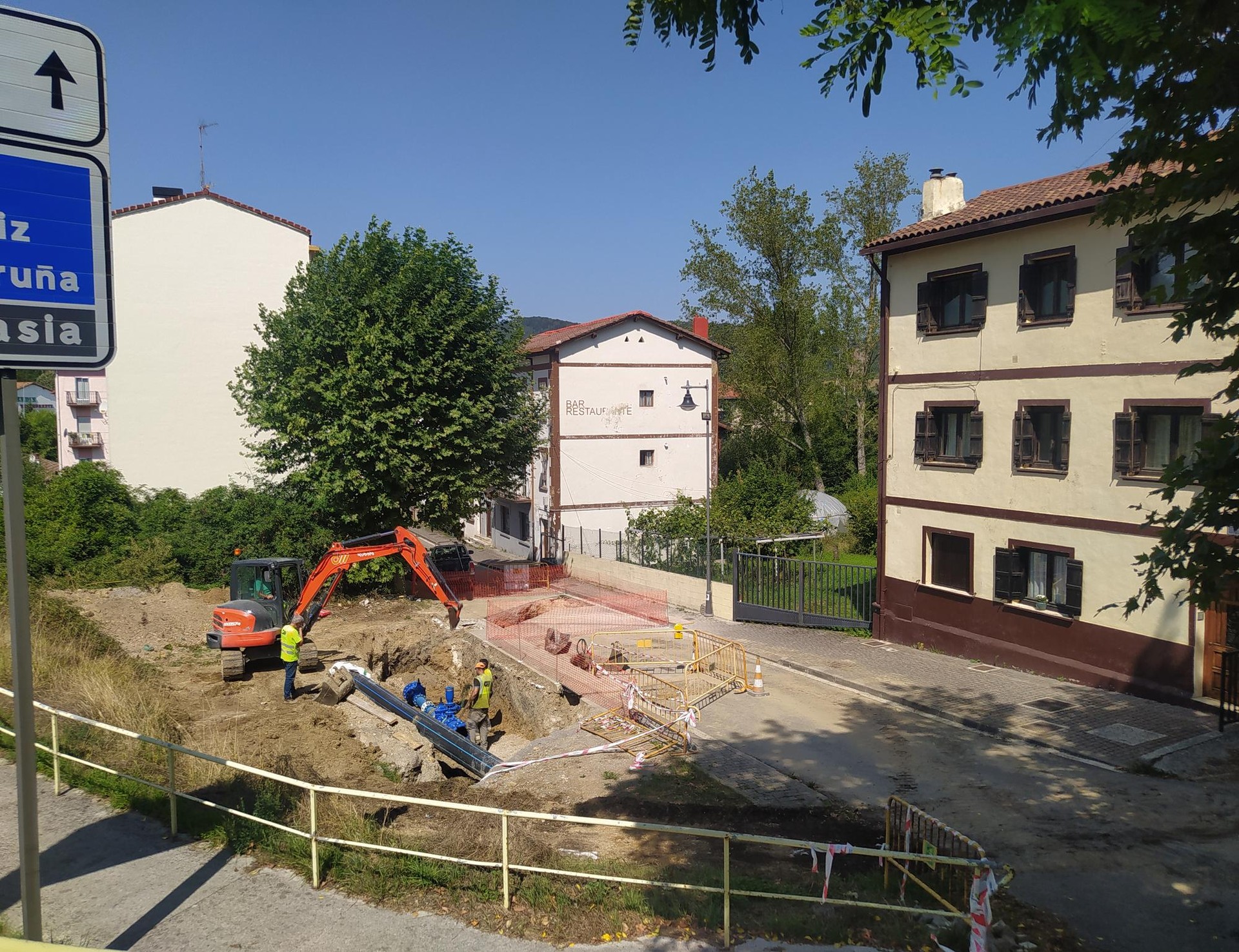 Ur sarea berritzeko lanak martxa onean