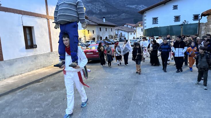 Atxun zarkorenak egin zuen