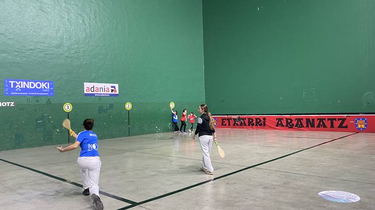 Larruzko pala partidak Bakaikun