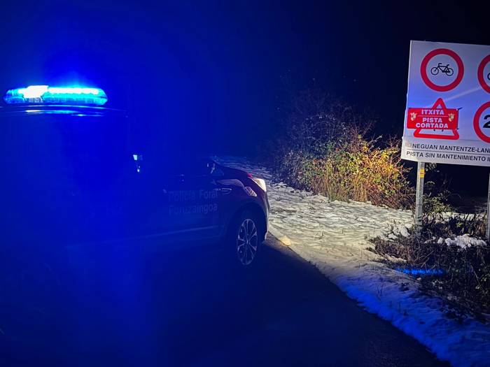 Udalak Aralarrerako pista itxi du