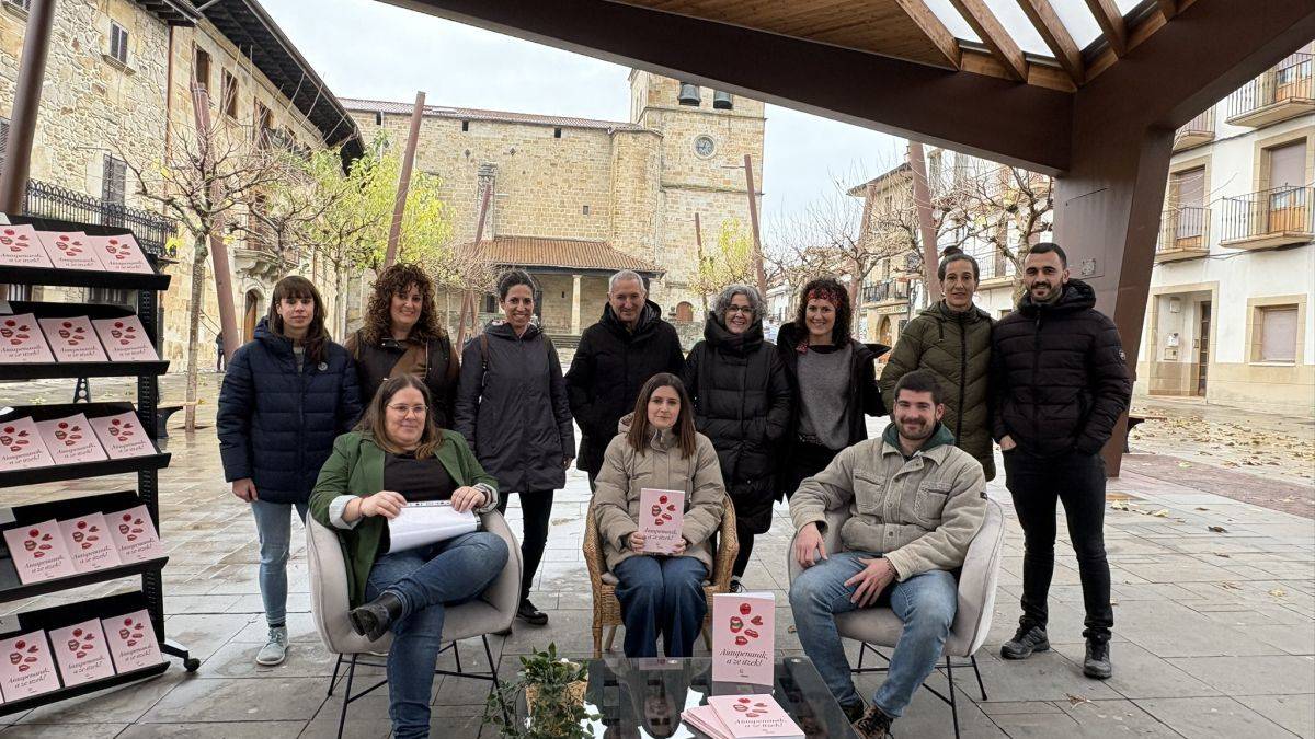 "Helduek duten euskarari balioa eman nahi diogu"