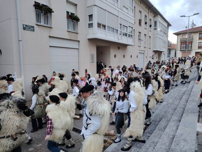 Ihoteen enbaxadoreak