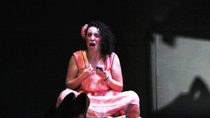 "Antzerkian pertsonaia sentitu behar duzu"